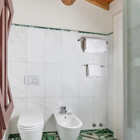 Centre And Guest house Verona