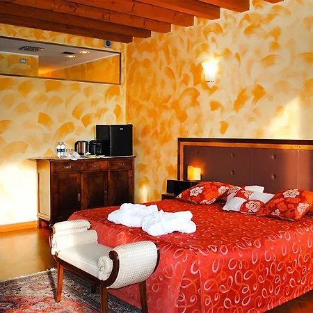 Guest house Centre And 2*