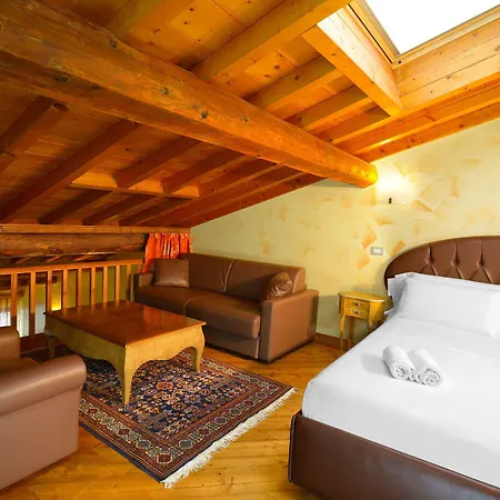 Centre And 4* Verona