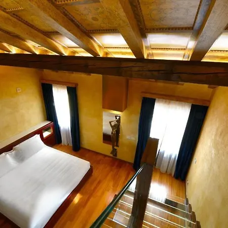 Centre And 4* فيرونا