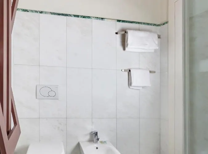 Centre And بيت ضيافة فيرونا