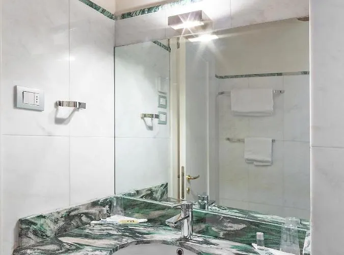 بيت ضيافة Centre And فيرونا