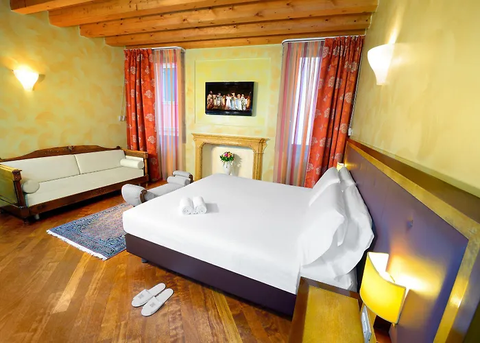 Centre And فيرونا