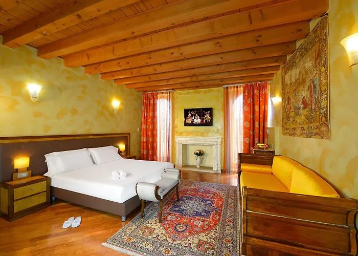 Centre And بيت ضيافة فيرونا