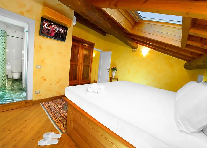 Centre And بيت ضيافة 4*