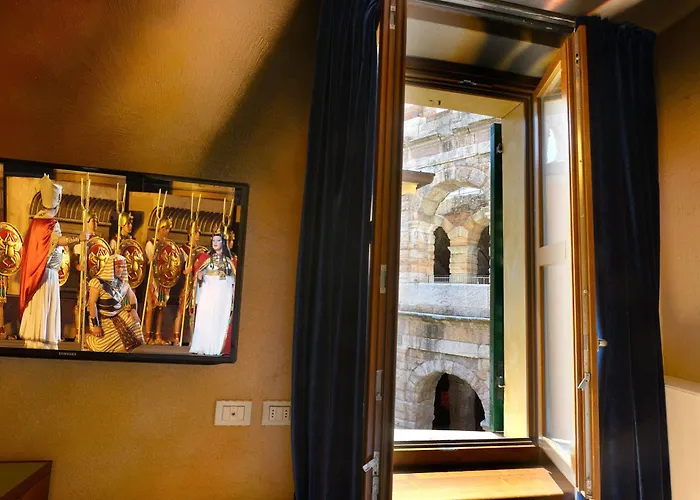 Centre And فيرونا